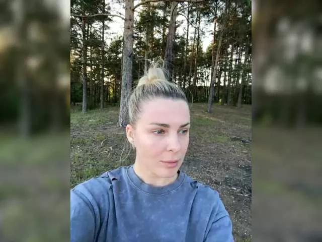 Freechat -Queen-Maria- on BongaCams