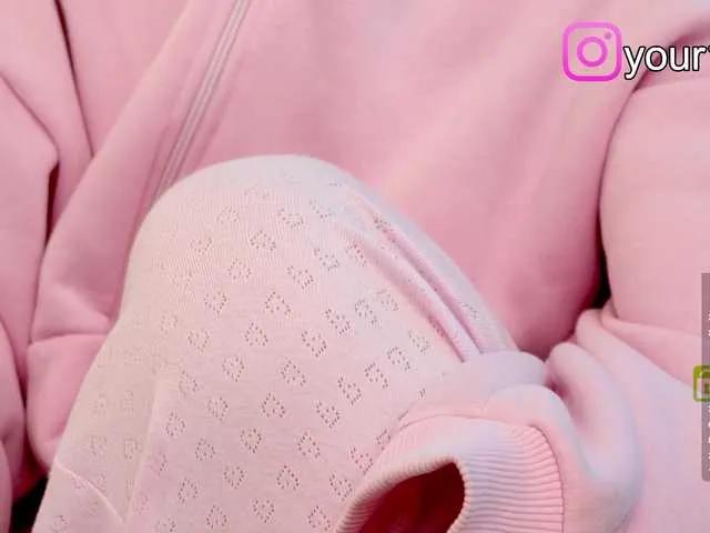 Offline -VikkiL0vesCheese- on BongaCams