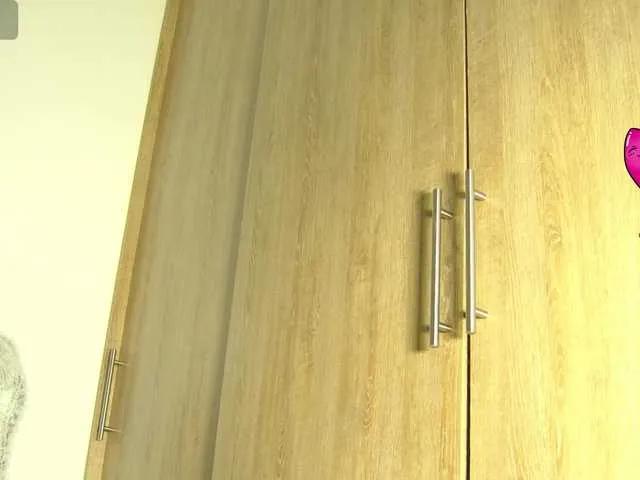 Offline aidaadams on BongaCams