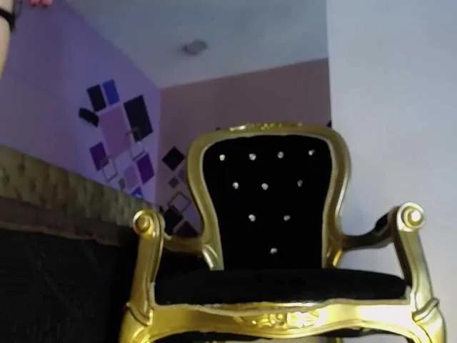 Offline Alanna-Fox- on BongaCams