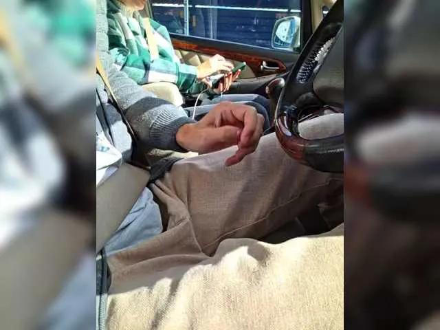 Offline Alex80-201 on BongaCams