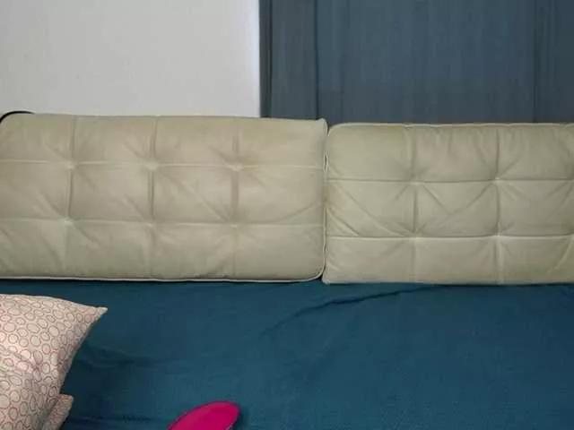 Offline aliceTurner21 on BongaCams
