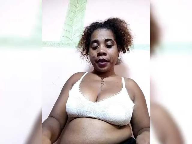 Offline AlineEdena on BongaCams