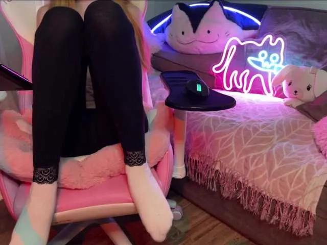 Freechat Alisa-Cheshirovna on BongaCams