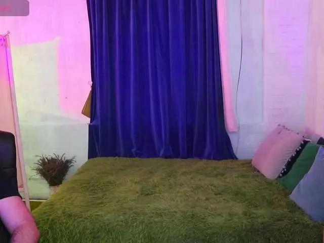 Freechat AlisaAleks on BongaCams