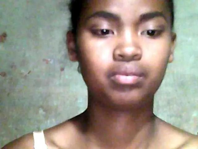 Freechat Allycha1 on BongaCams