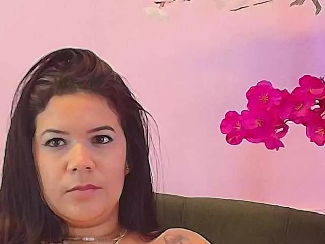 Offline almendraevans on BongaCams