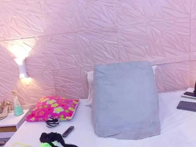 Freechat amarantha-love18 on BongaCams