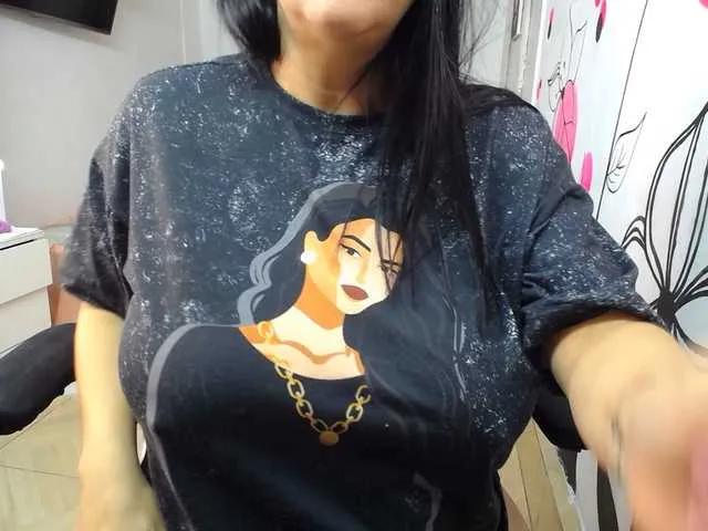 Offline Ameliarizo on BongaCams