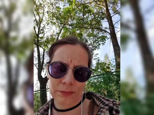 Freechat analiMilana on BongaCams