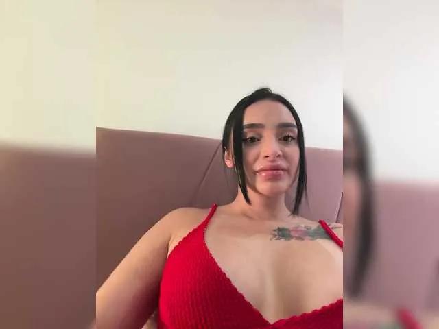 Offline AprilRosse on BongaCams