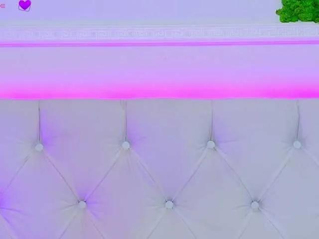 Offline AriannaSins on BongaCams