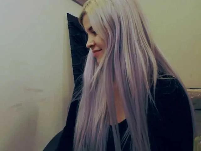 AryaJoliee on BongaCams 