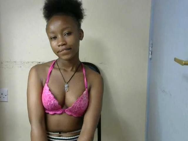 Offline AuroraBarbie on BongaCams