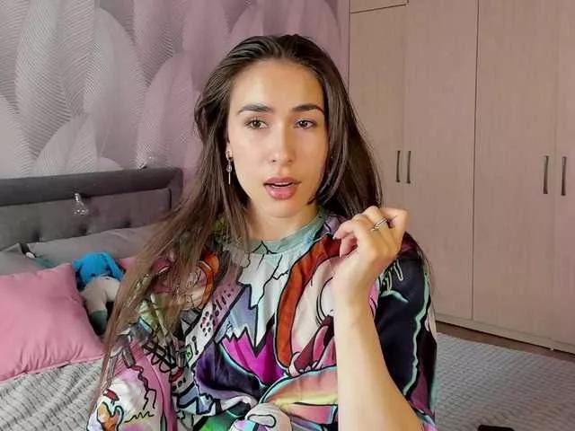 Offline Bambiiiii on BongaCams