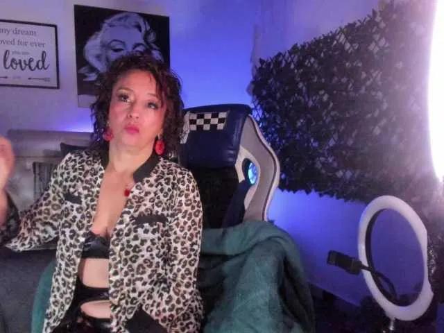 Freechat beatricez on BongaCams