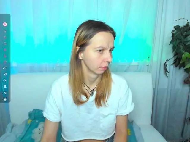 Offline Beellami on BongaCams