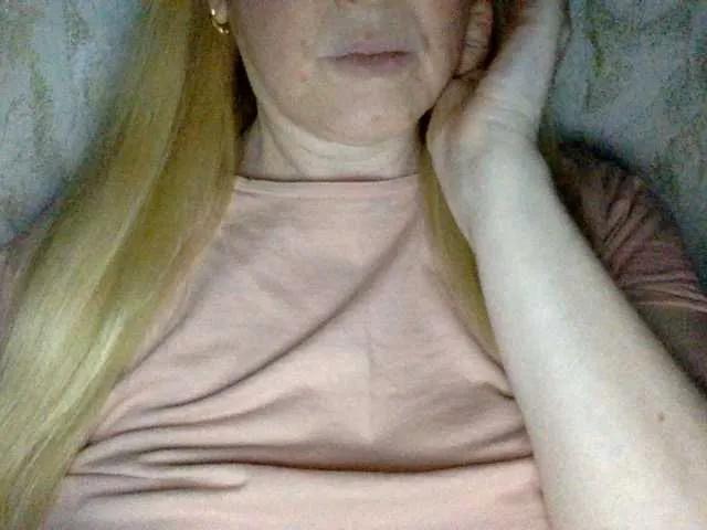 Offline BlondyVio on BongaCams