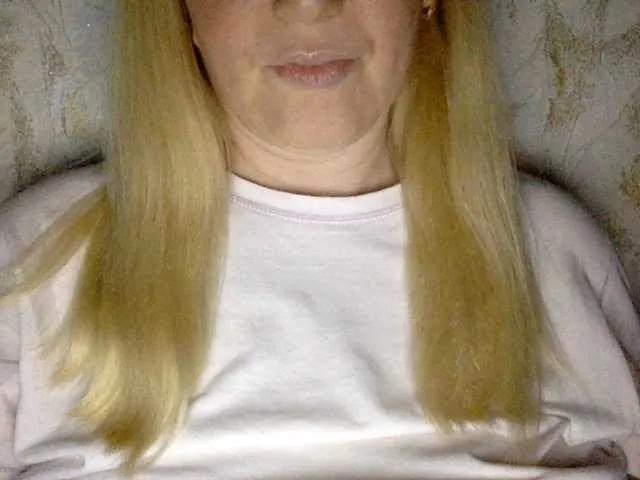 Offline BlondyVio on BongaCams