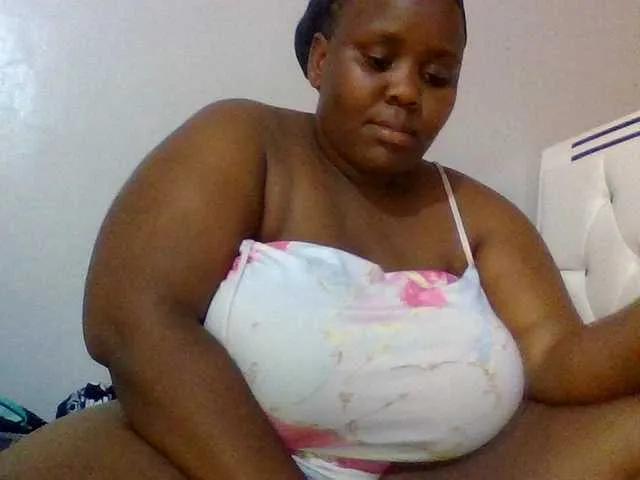 Offline Bursty-Monique on BongaCams