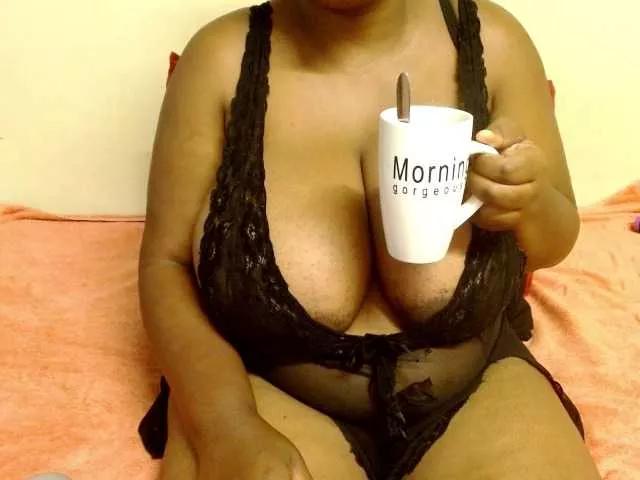 Offline BustyBabeXX on BongaCams