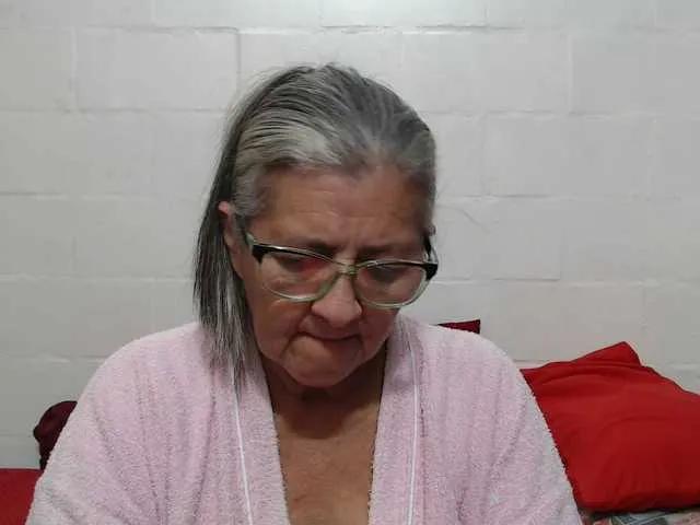 Offline candy-mature on BongaCams