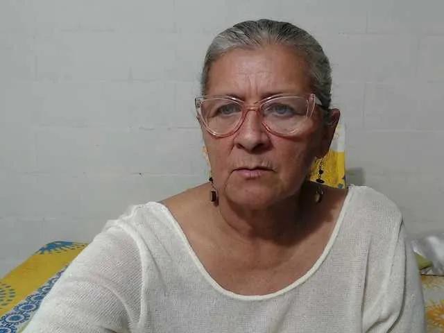 Offline candy-mature on BongaCams