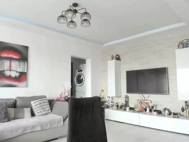 Offline CarlaStaceeFun on BongaCams