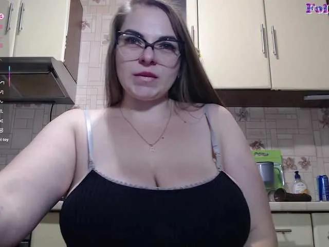 CarolinaDiamond33 — Freechat on BongaCams