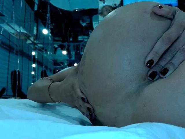 Freechat Catanadog on BongaCams