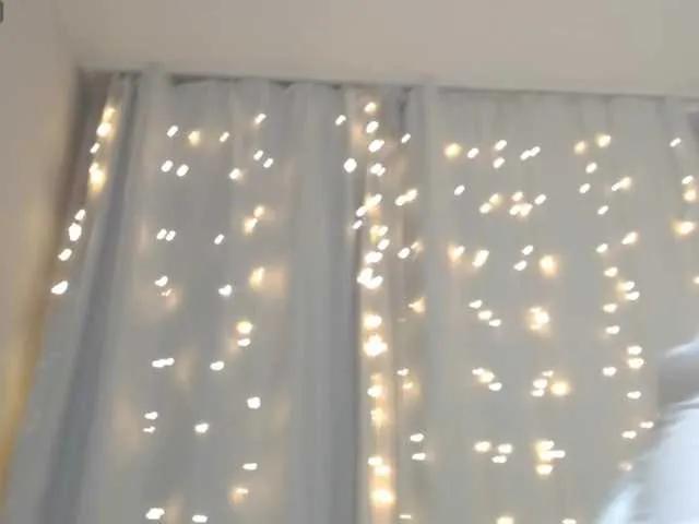 Offline CateLong on BongaCams