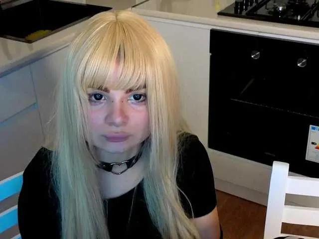 BongaCams Charlotte-mitchelle is Freechat Charlotte-mitchelle — I'm a modest little girl who loves to be cuddled, I'm a kitten who loves gentle touches, but when I start purring, I like to switch to more horny conversations. I love brave and strong men who act