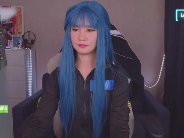 Freechat CreamMeow on BongaCams