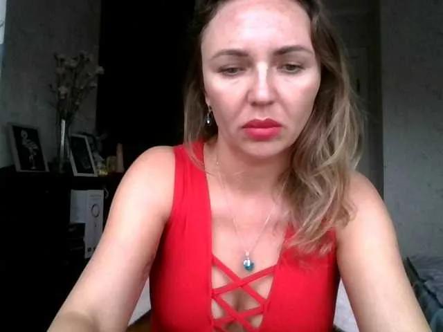 Offline CuteFngelina on BongaCams