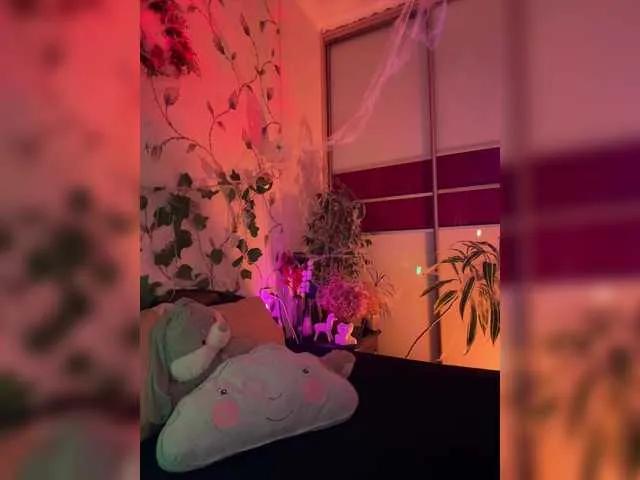 Offline CutieDollBC on BongaCams