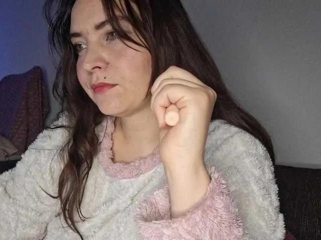 Offline CyndeeWinter on BongaCams