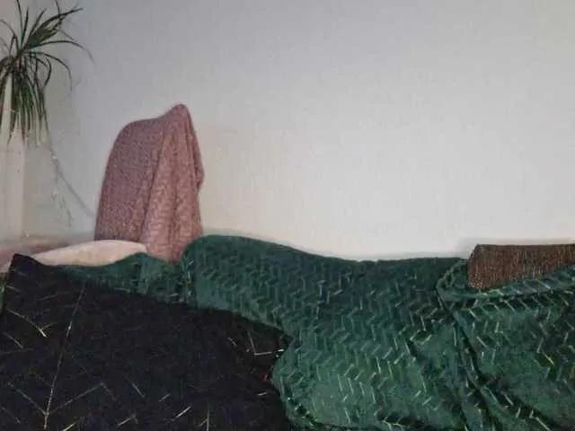 Offline CyndeeWinter on BongaCams