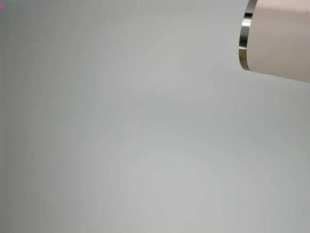 Offline Danyblonde on BongaCams