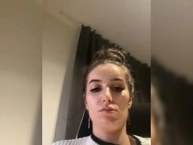 Offline DaryaStars on BongaCams