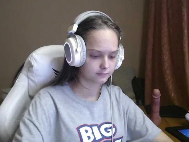 Offline DennyDular on BongaCams