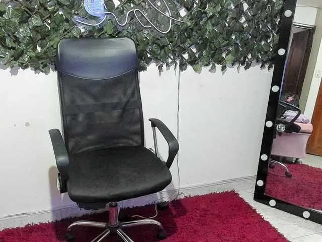 Offline DestinyHills on BongaCams