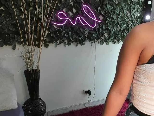 Offline DestinyHills on BongaCams