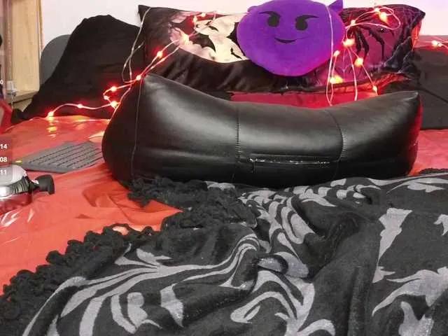 Freechat Devilsbride on BongaCams