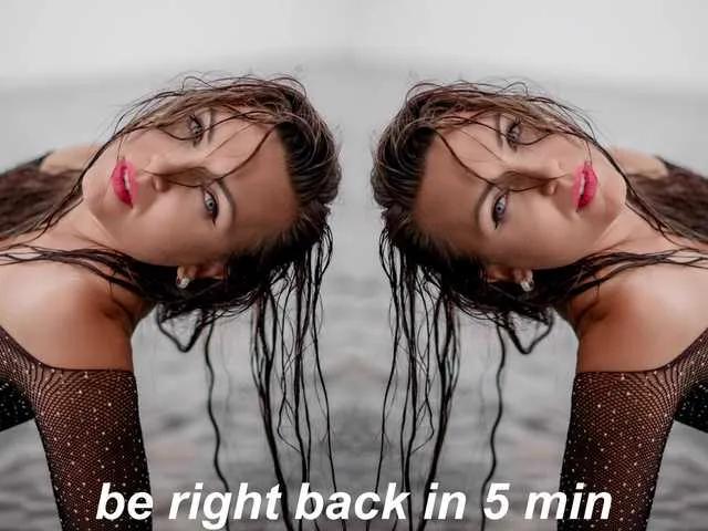 Offline DIVORA on BongaCams