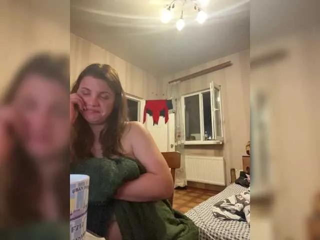 Dollye — I'm excited by men's shoulders and the sound of tokens))