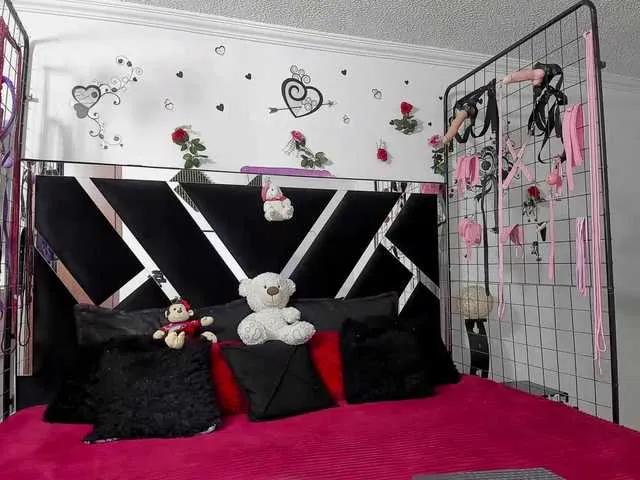 Offline Dreamgirlss on BongaCams