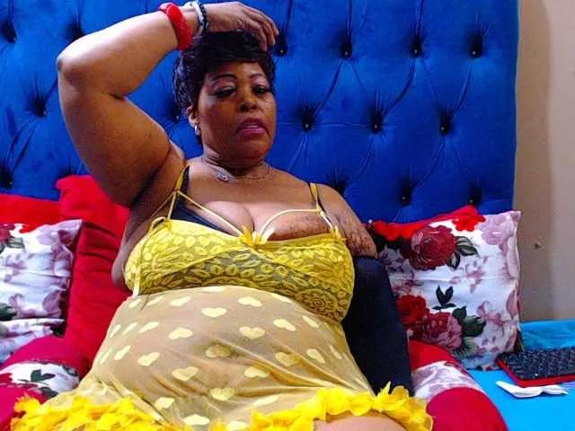 Freechat Ebonycandy10 on BongaCams