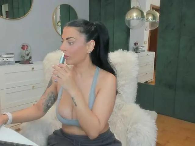 Freechat ElisaBaxter on BongaCams