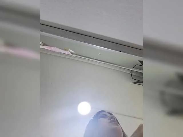 Offline ElizHarper on BongaCams