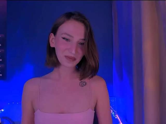 Offline ellaamber on BongaCams